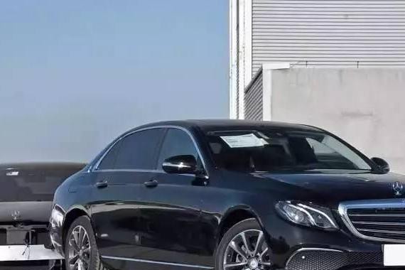 “百年老厂”奔驰召回事件半年竟然多达10次！