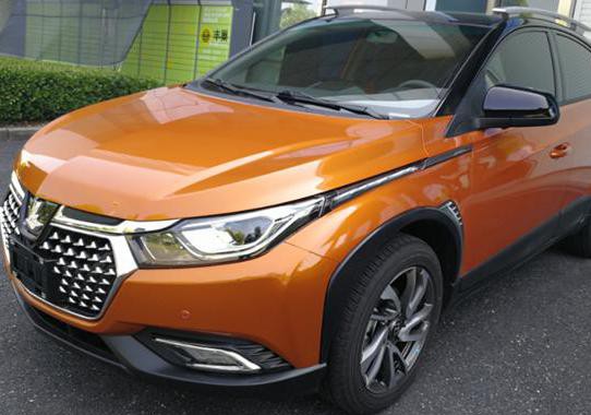 纳智捷设计师辞职了？老板闭着眼画新车屁股？