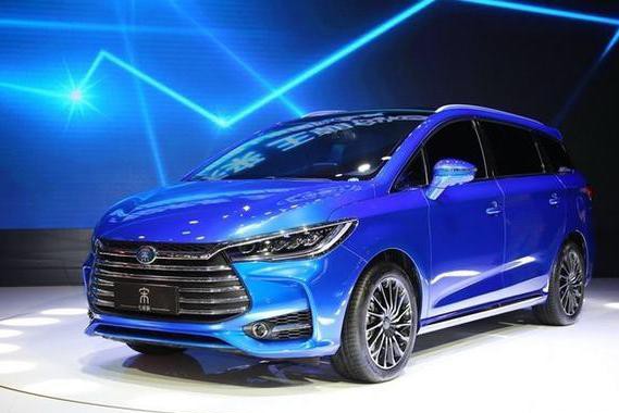 比亚迪全新MPV命名为宋MAX，上市后对标宝骏730