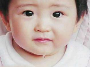 宝宝流口水妈妈没在意 去医院检查却让妈妈晴