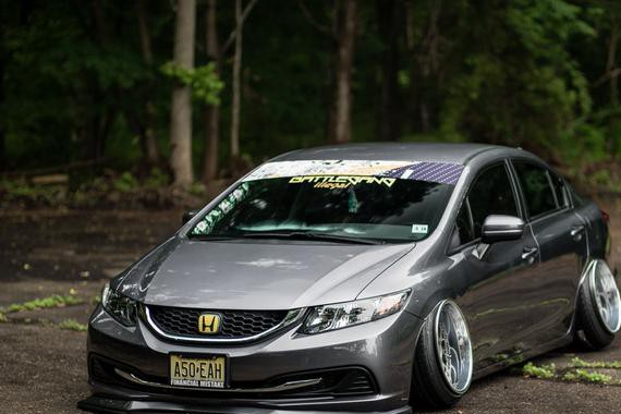 通过玩大倾角才能证明她的存在 本田思域