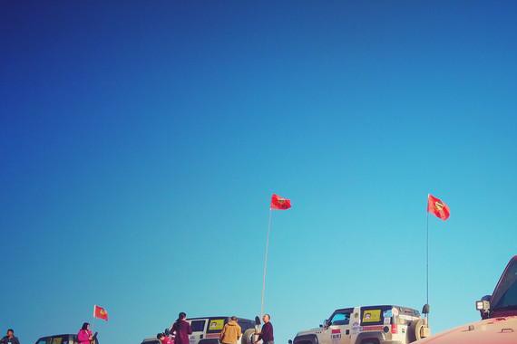 开《战狼2》吴京同款的北汽BJ40去沙漠和沙子爽到爆