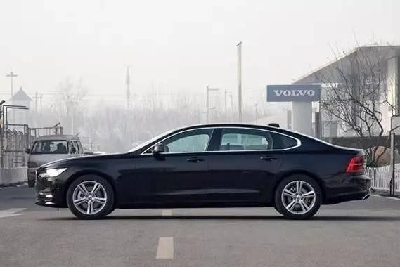 40万别买BBA了，沃尔沃这台旗舰，很超值！