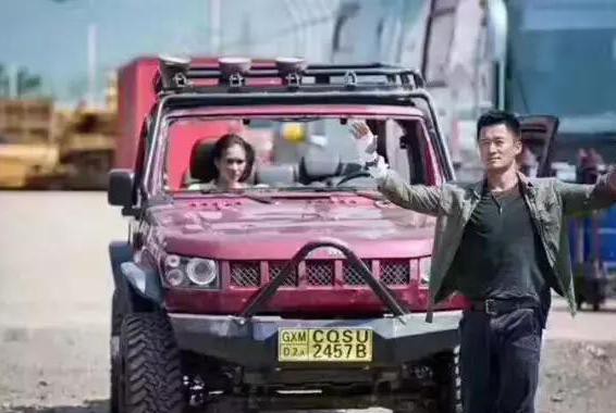 又“小”又“硬”的SUV，妹子们都能驾驭