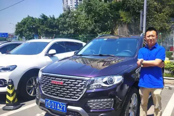 汉兰达车主试驾新哈弗H8，被几项小配置震撼了