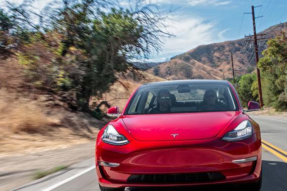 都说分分钟造出特斯拉，特斯拉却已一骑绝尘