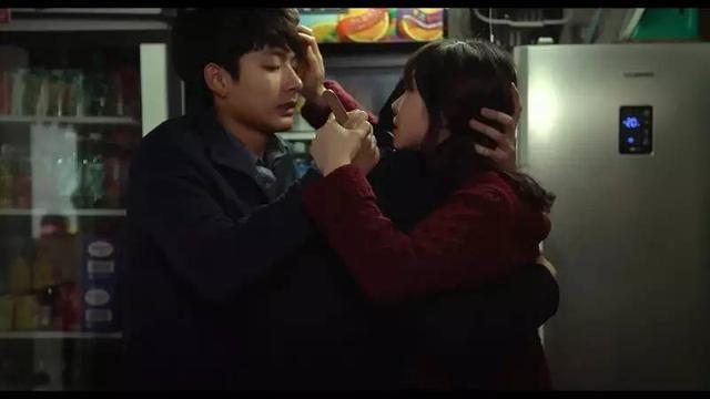 韩国重口味电影《莫比乌斯》，人性开出的恶之花！