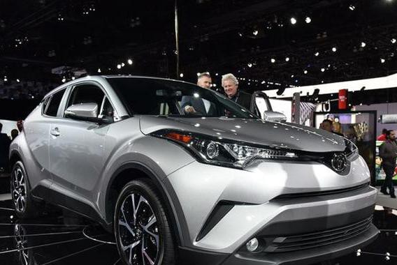 丰田杀手级SUV，油耗仅3.7L，要火