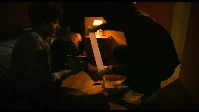 韩国重口味电影《莫比乌斯》，人性开出的恶之花！