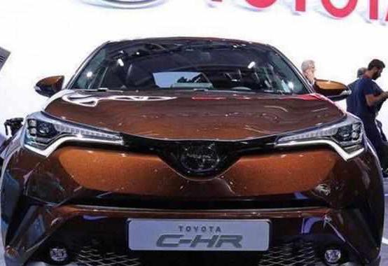 黑马SUV, 油耗3.7L不到, 配全景天窗, 还买啥汉兰达