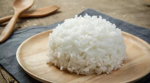 面食和米饭哪个更容易长肉？看完你就知道了