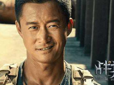 《战狼2》4天票房破10亿 来辆吴京同款车压压惊