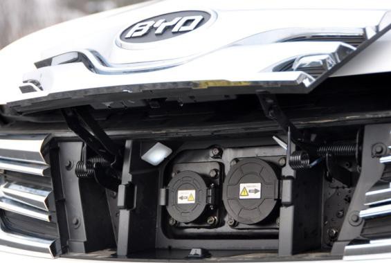 都叫锂电池，比亚迪用的和特斯拉用的能一样吗？