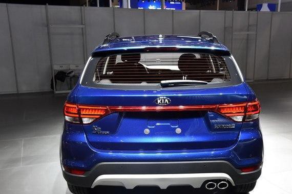 仅售7万还配自动挡,内饰配悬浮小黑板,飞度地位不保