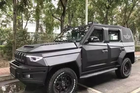 中国最硬派SUV，安全性不输迈巴赫，富商买来防身！