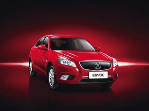 百公里电费仅8元 纯电动家轿EU400即将登陆杭州