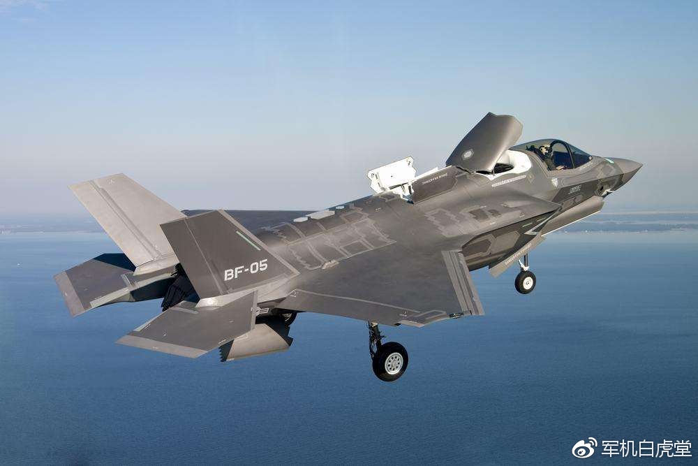 据说美国F35B的垂直起降技术偷师于俄罗斯?