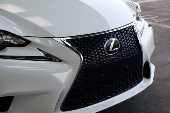 比AMG S63更豪华，比奥迪S8更加运动