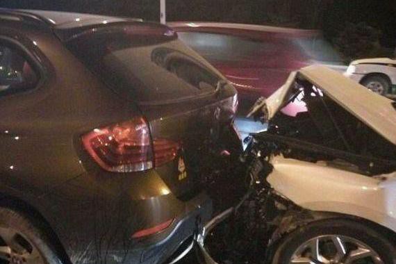 吉利博瑞高速追尾宝马X1，结局出人意料