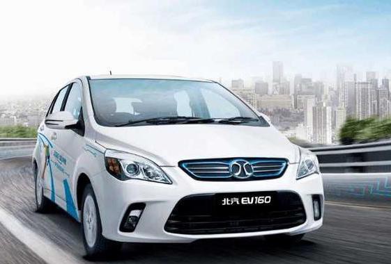 销量下滑严重, 质量差故障多, 北汽新能源遭信任危机