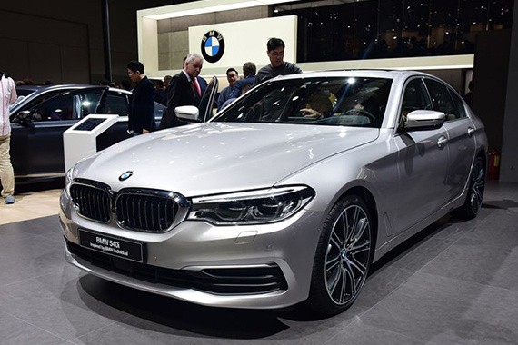 全新宝马5系标轴版将于8月25日上市