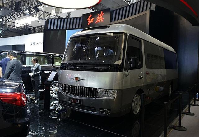 红旗新出豪华中巴车,98万取代丰田考斯特