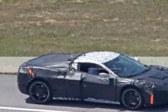 科尔维特C8谍照曝光，关于车舱和全身的一些细节