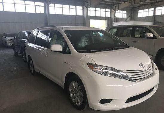 17款丰田塞纳四驱LTD顶配 首选超拉风大商务