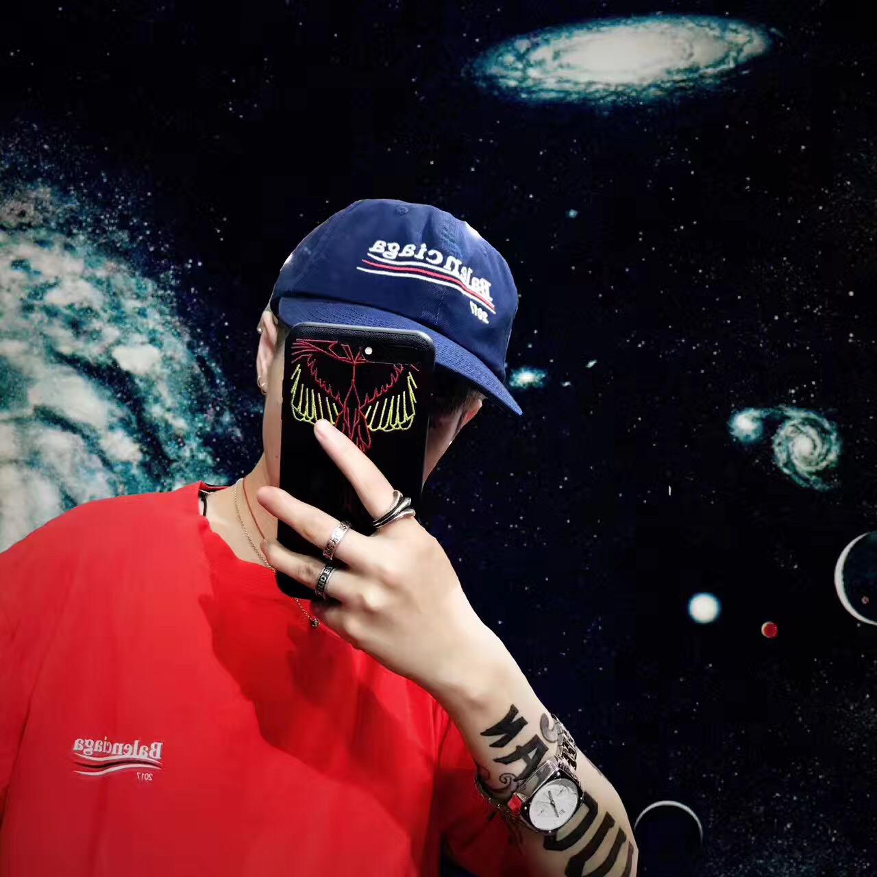 17年最火的巴黎世家帽子价格为什么这么贵?真