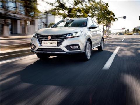 《战狼2》电影里的军事装备几乎全是国产的！