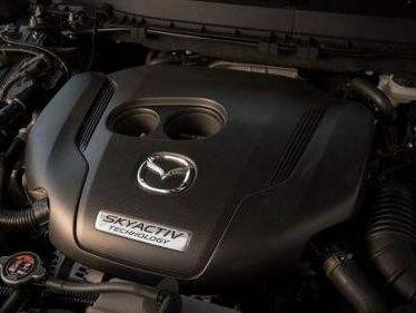 大家都在搞纯电动，马自达却搞出了更省油的汽油机