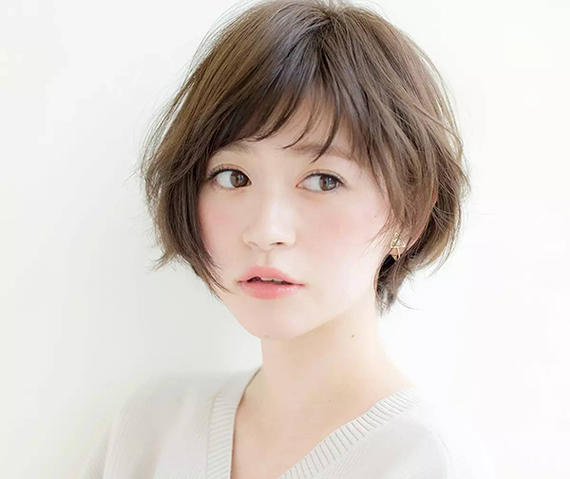 这几种发型适合脸大下巴宽女生