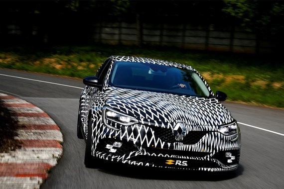 新梅甘娜R.S.将9月12日亮相 或搭1.8T