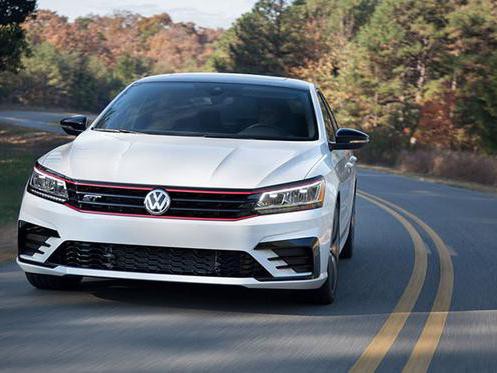 最帅帕萨特来袭，甩宝马3系几条街！