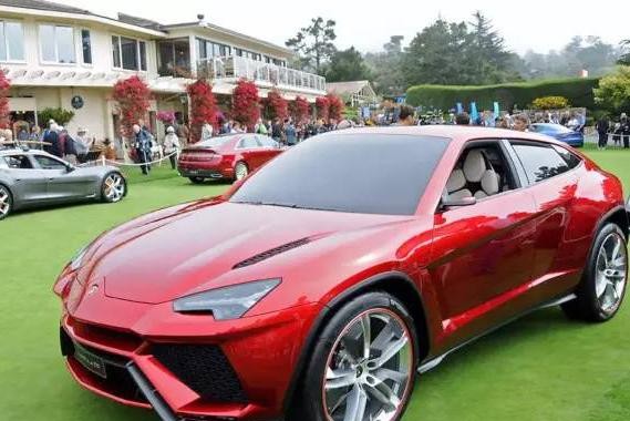 看了兰博基尼Urus跑纽北，我决定午饭点多个菜