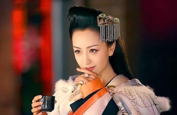 杨蓉
