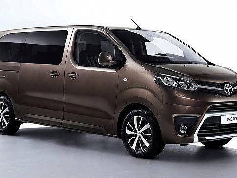 丰田超帅露营车，后备厢让人大开眼界