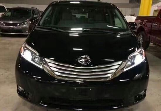 2017款丰田塞纳两驱 商务车销售促销38万