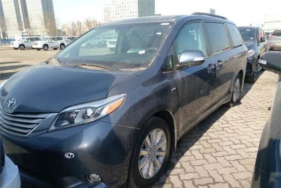 2017款丰田塞纳顶配灰色限量版3.5排量