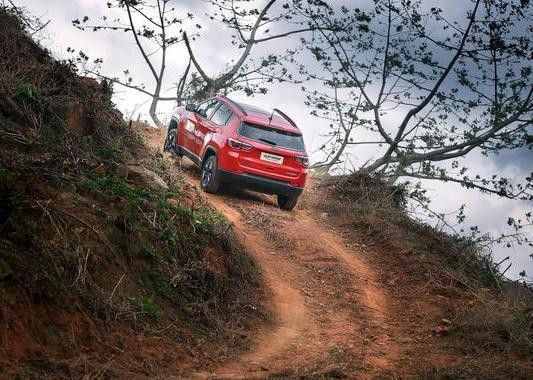 外形比途观霸气，起售价不到16万的SUV，真心很不错