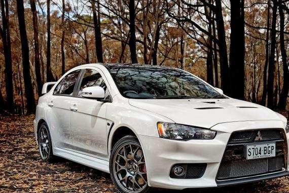 50万的车被嘲笑成10万的垃圾,爆改之后,连迈凯伦都怕