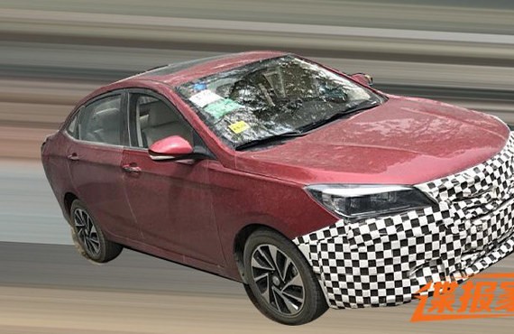 新款悦翔V7路试谍照曝光 将于明年上市