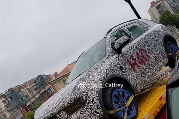 领克01插电混动版谍照 或11月正式上市