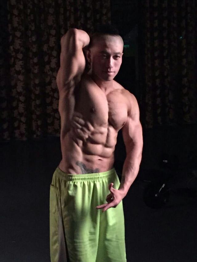 健身2个月效果是啥样子的?健身好处与懒惰的