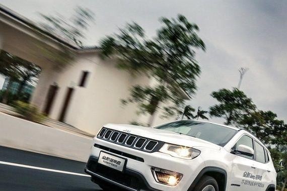 SUV市场持续火爆 为何Jeep却开始暴跌？
