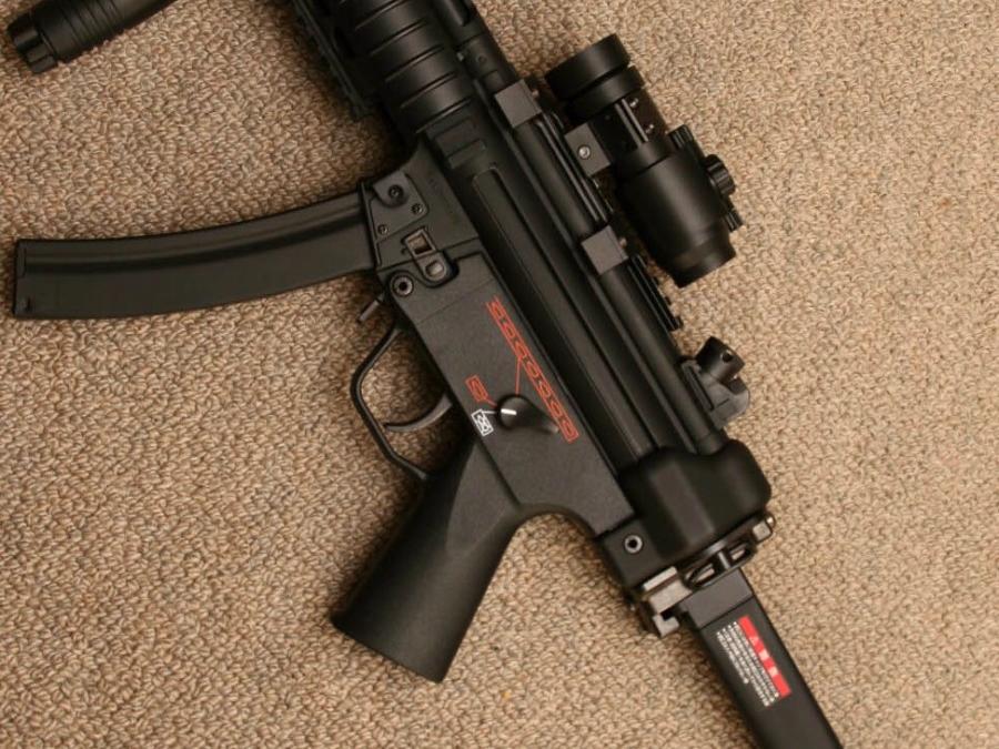 黑克勒最著名及制造量最多的枪械产品：MP5冲锋枪|冲锋枪|克勒|枪械_新浪新闻