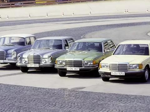 谈论奔驰S级轿车时，我们在谈论什么？