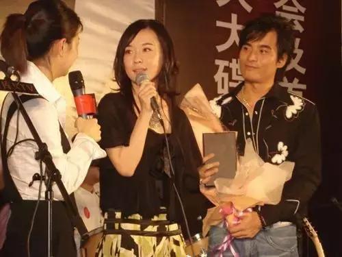 她是薛之谦前女友，和“萌大统领”闪婚，如今一家四口幸福满满（组图） - 36