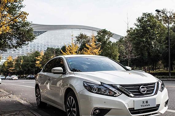 日产天籁销量下滑，是因为动力总成落后吗？
