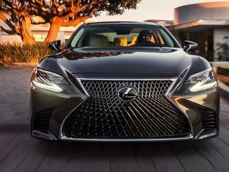 宝马奔驰地位难保，这款车终于开始搞事情！